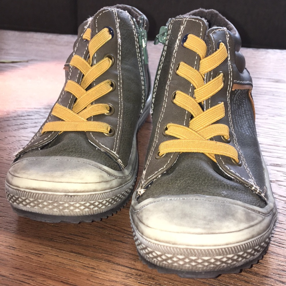 Harper Canyon kid sneaker